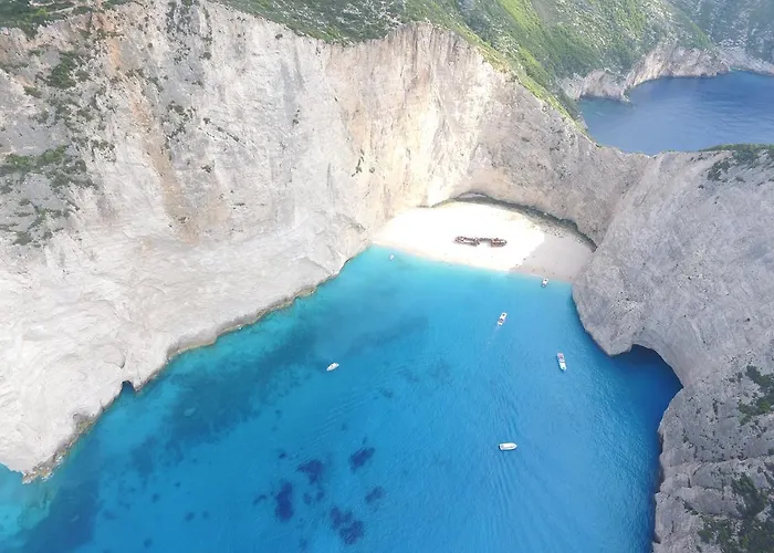 Апартаменты Eora Керион